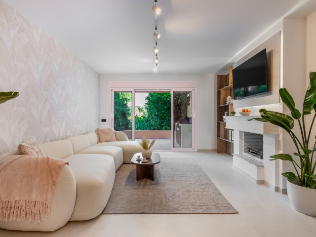 4 Schlafzimmer Apartment in Nueva Andalucía