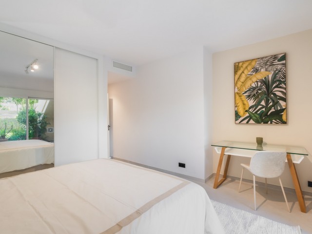4 Schlafzimmer Apartment in Nueva Andalucía