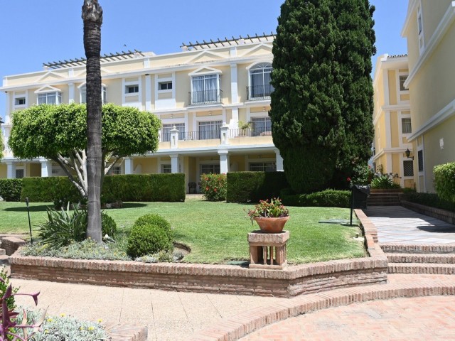 2 Schlafzimmer Apartment in Nueva Andalucía