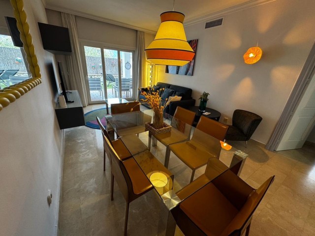 2 Schlafzimmer Apartment in Nueva Andalucía