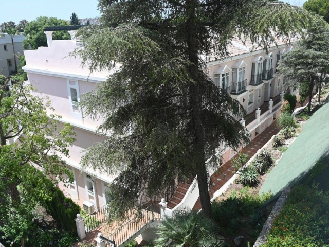 2 Schlafzimmer Apartment in Nueva Andalucía