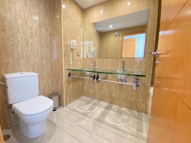 Takvåning i Estepona