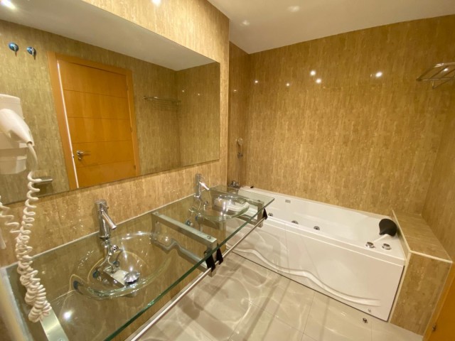 Takvåning i Estepona