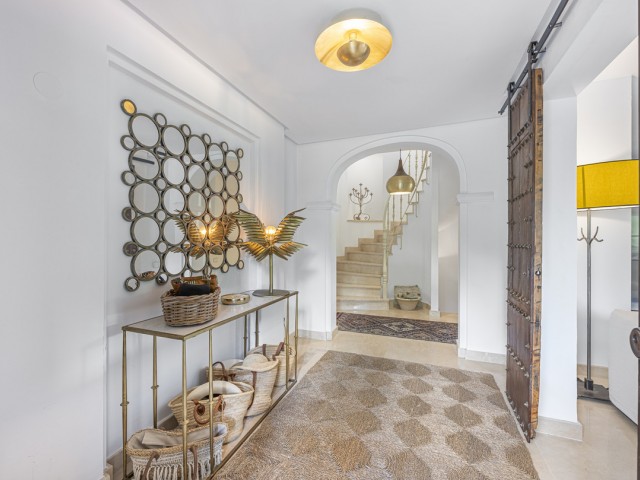 4 Bedrooms Villa in Sotogrande Alto