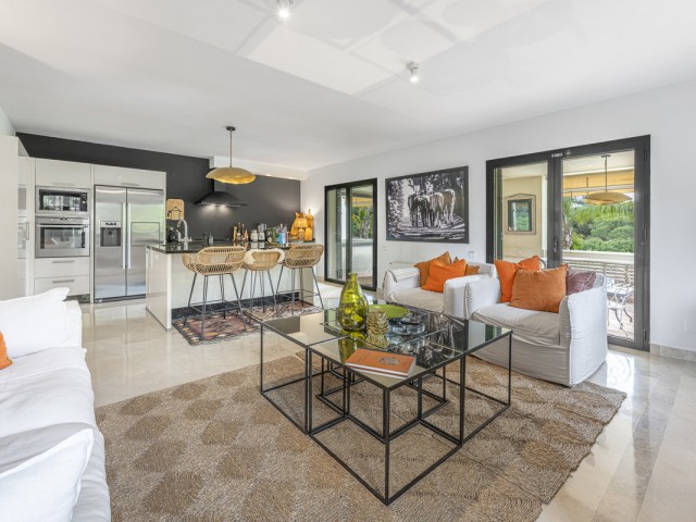 4 Bedrooms Villa in Sotogrande Alto