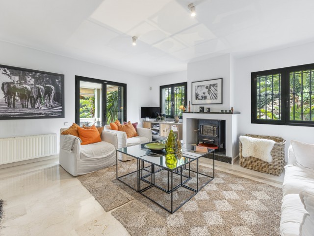 4 Bedrooms Villa in Sotogrande Alto