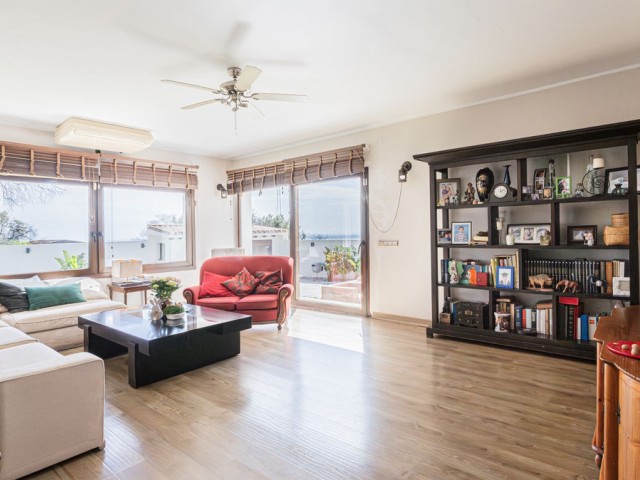 4 Schlafzimmer Villa in Benalmadena Pueblo