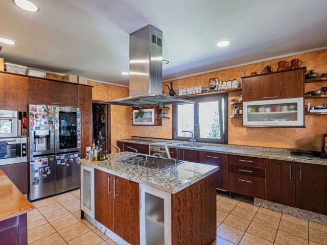 4 Schlafzimmer Villa in Benalmadena Pueblo