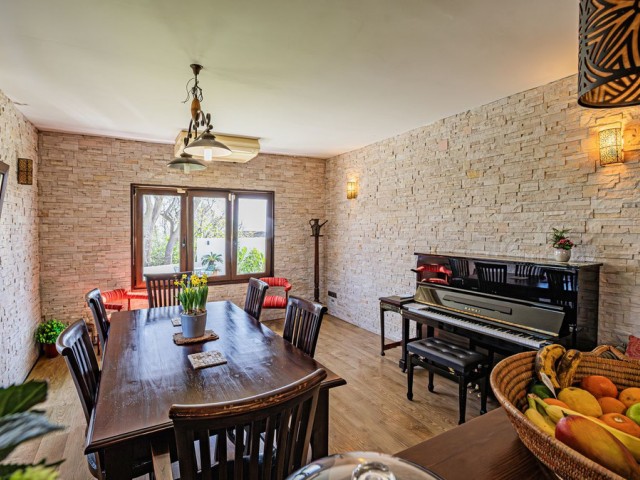 4 Schlafzimmer Villa in Benalmadena Pueblo