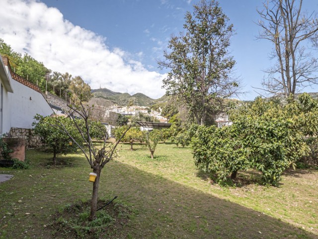 4 Schlafzimmer Villa in Benalmadena Pueblo