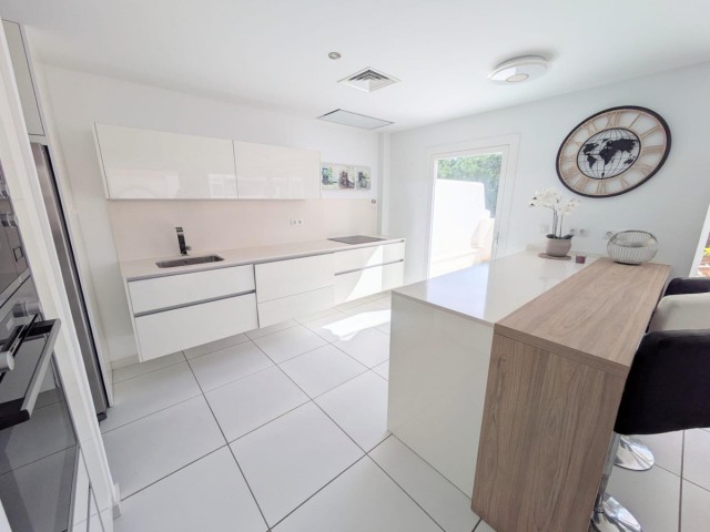 Villa con 4 Dormitorios  en Torremuelle