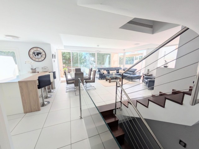 Villa con 4 Dormitorios  en Torremuelle