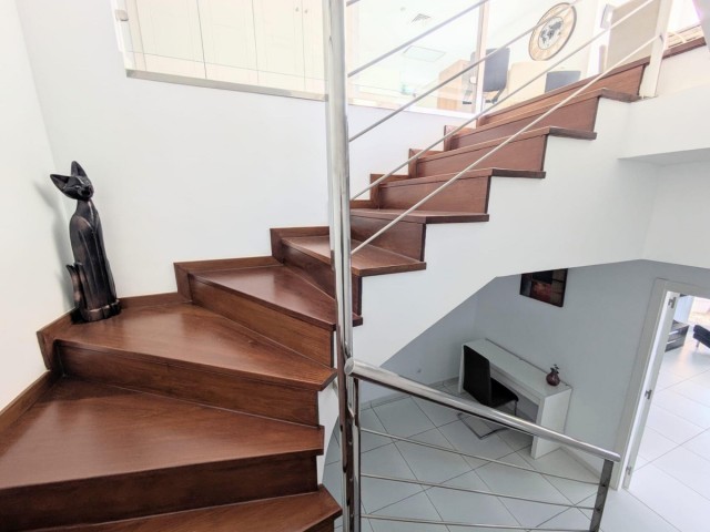 Villa con 4 Dormitorios  en Torremuelle