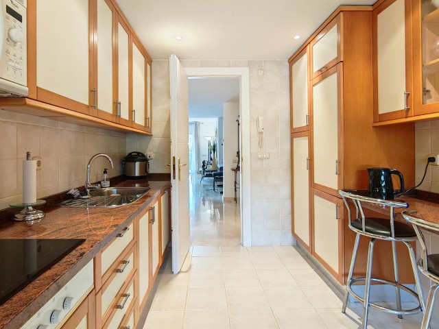 2 Bedrooms Apartment in Marbella