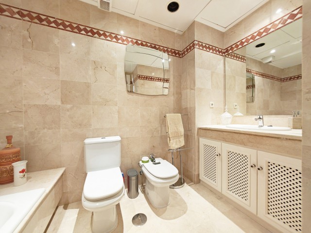 2 Bedrooms Apartment in Marbella