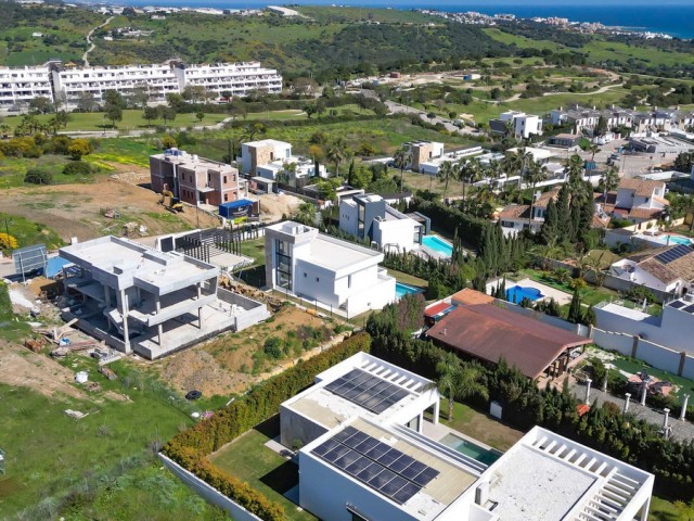 4 Makuuhuoneen Huvila Valle Romano