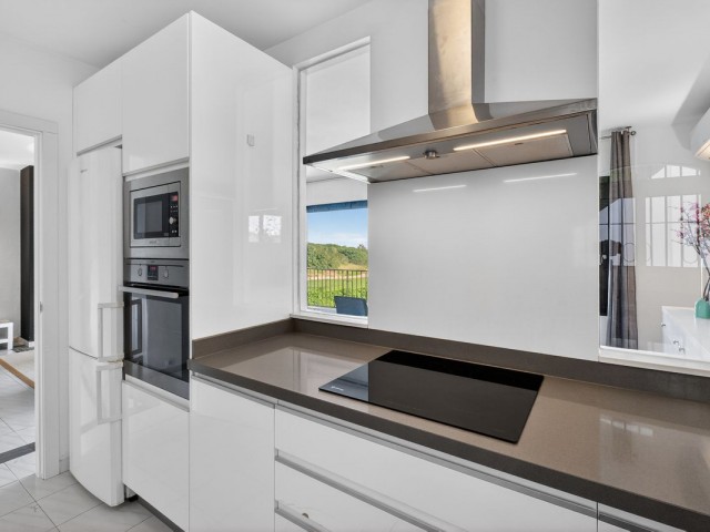 2 Bedrooms Townhouse in Artola