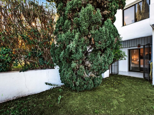 2 Bedrooms Townhouse in Artola