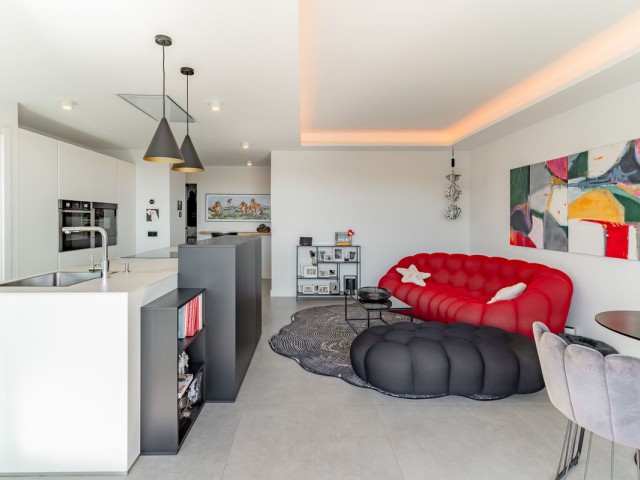 Ático con 2 Dormitorios  en Estepona