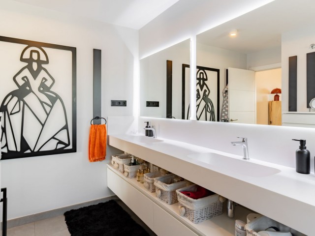 Ático con 2 Dormitorios  en Estepona