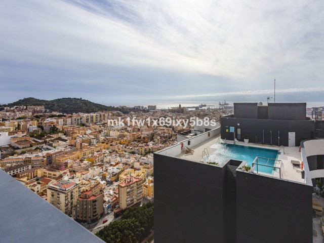2 Bedrooms Apartment in Málaga Centro