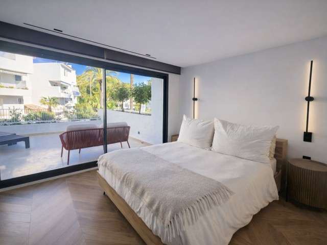 Apartamento con 3 Dormitorios  en Marbella