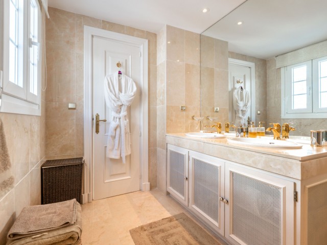 3 Sovrums Radhus i Nueva Andalucía