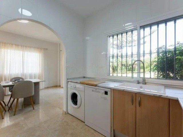 3 Makuuhuoneen Rivitalo Cabopino