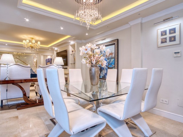 4 Soveroms Rekkehus i Marbella