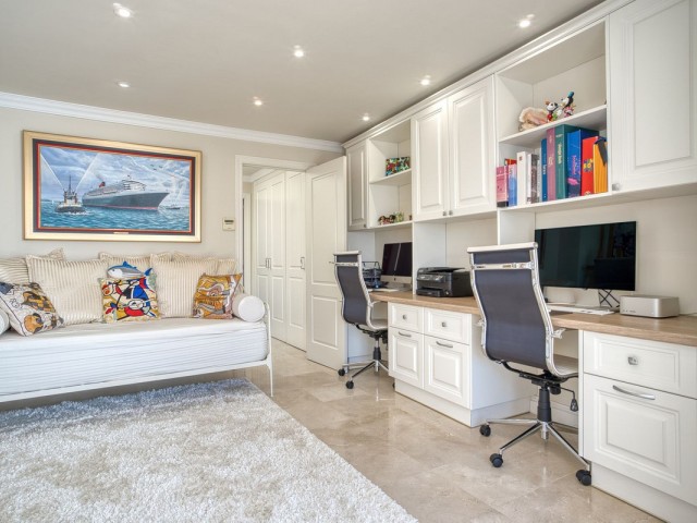 4 Soveroms Rekkehus i Marbella