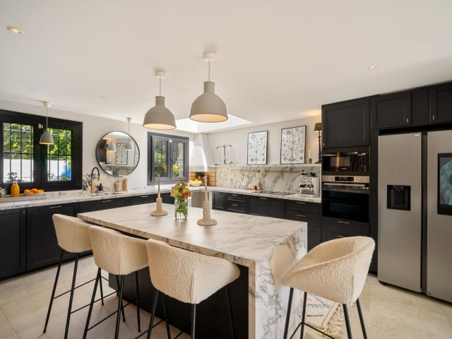 4 Soveroms Rekkehus i Marbella