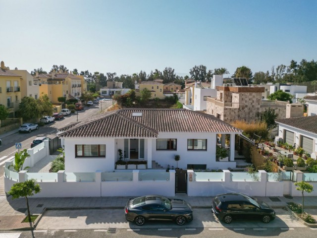5 Bedrooms Villa in La Cala de Mijas