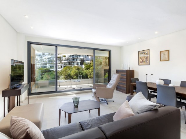 2 Schlafzimmer Apartment in Nueva Andalucía