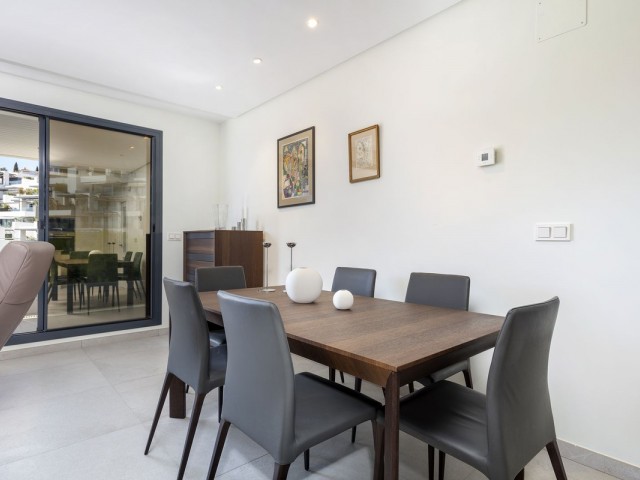 2 Schlafzimmer Apartment in Nueva Andalucía