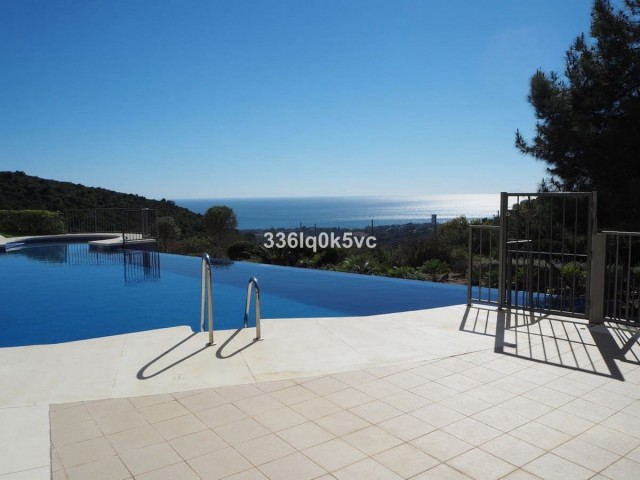 Huoneisto, Altos de los Monteros, R5311864