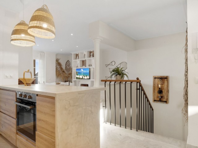 2 Bedrooms Apartment in Nueva Andalucía