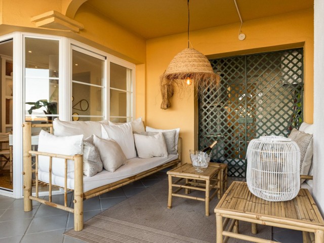 2 Bedrooms Apartment in Nueva Andalucía