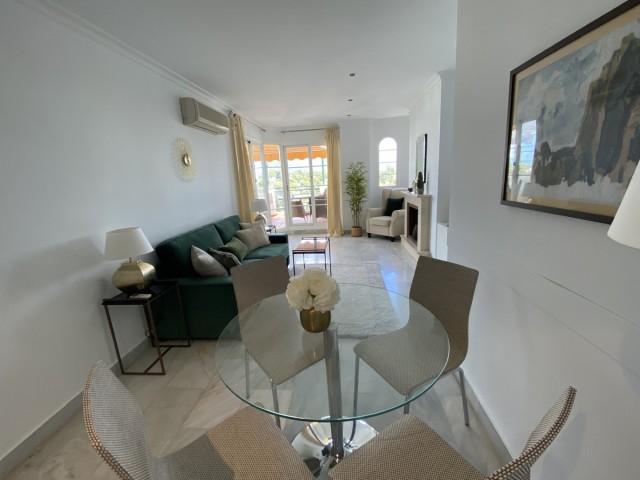 2 Schlafzimmer Apartment in Nueva Andalucía