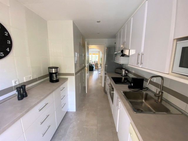 2 Schlafzimmer Apartment in Nueva Andalucía