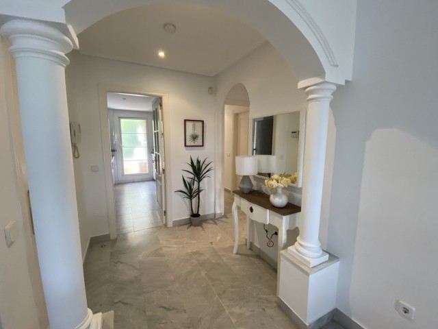 2 Schlafzimmer Apartment in Nueva Andalucía