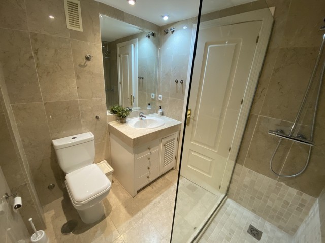 2 Schlafzimmer Apartment in Nueva Andalucía