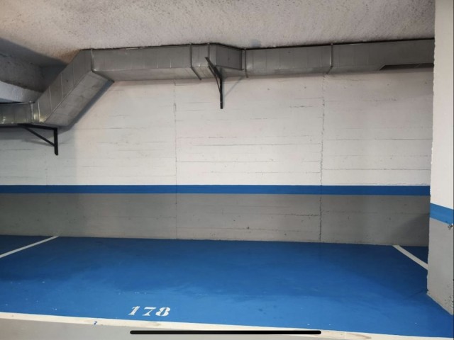 Appartement avec 3 Chambres  à Marbella