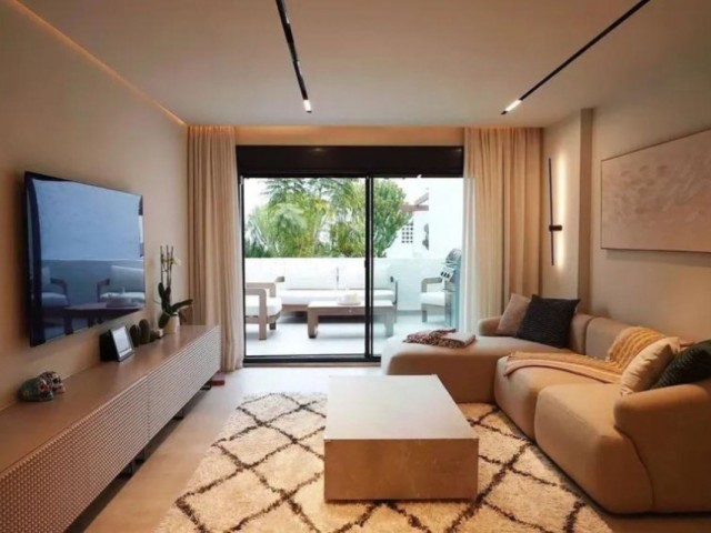 3 Bedrooms Apartment in Nueva Andalucía