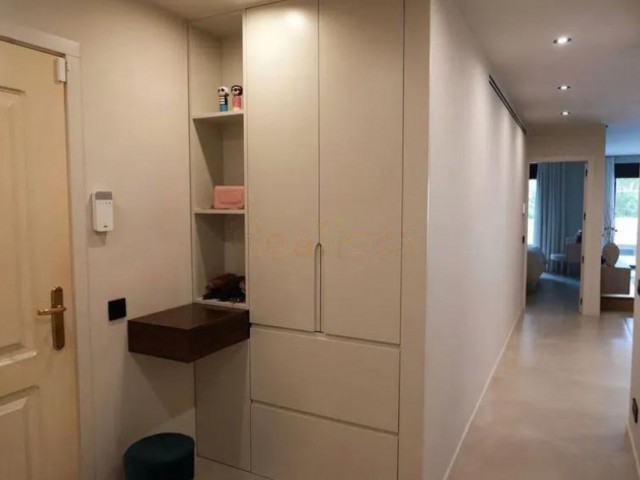 3 Bedrooms Apartment in Nueva Andalucía