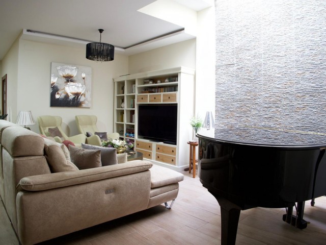 4 Makuuhuoneen Rivitalo Fuengirola