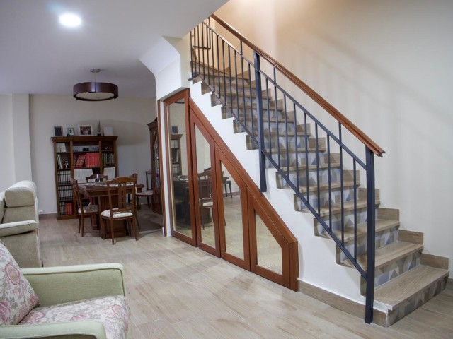 4 Makuuhuoneen Rivitalo Fuengirola