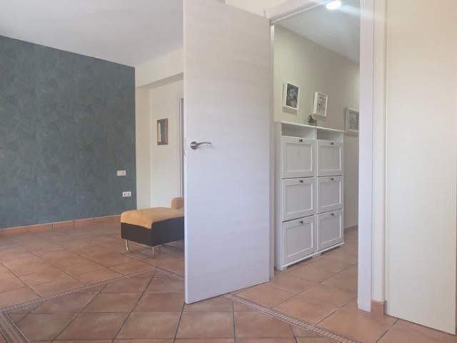 4 Makuuhuoneen Rivitalo Fuengirola