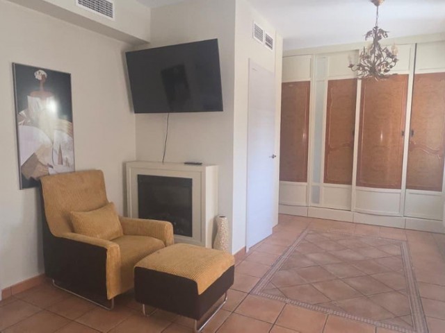 4 Makuuhuoneen Rivitalo Fuengirola