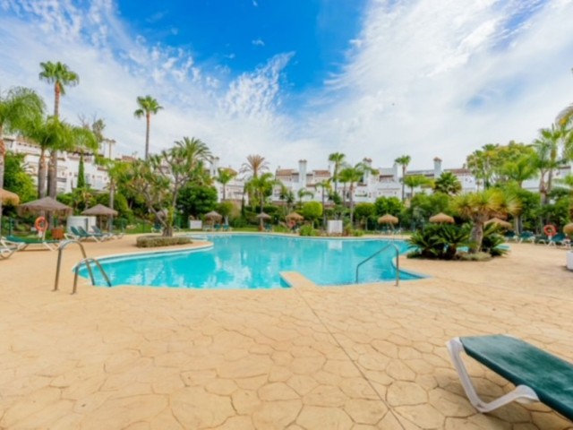 4 Schlafzimmer Reihenhaus in Estepona