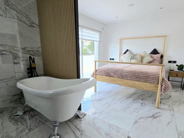 8 Soveroms Villa i Riviera del Sol